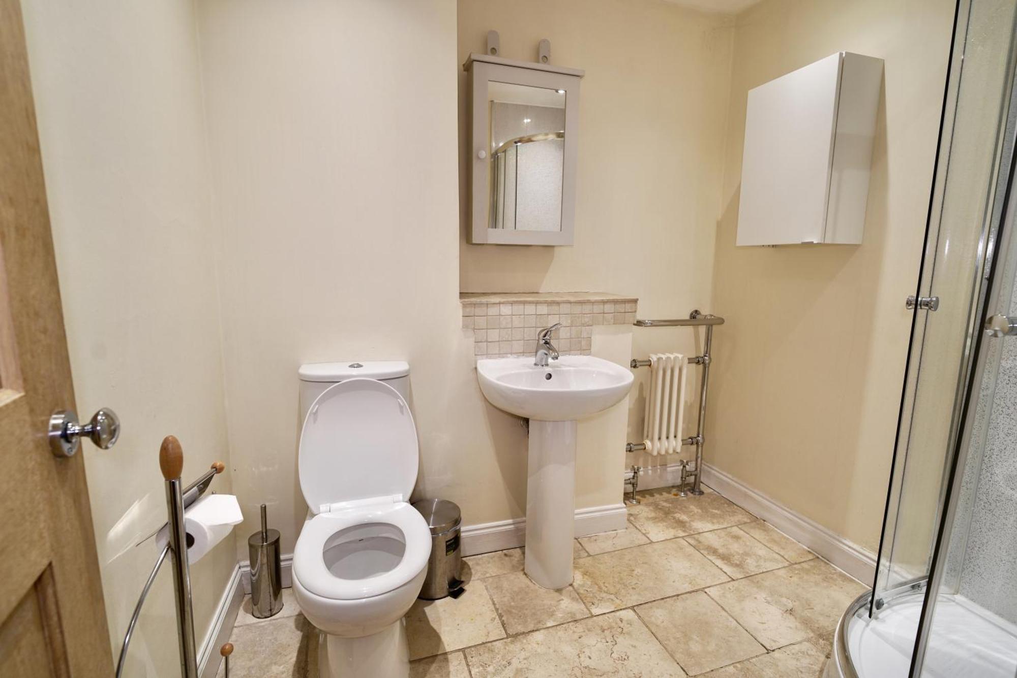 Spacious 2 Bed Apt Next To Royal Mile & Waverley 爱丁堡 外观 照片