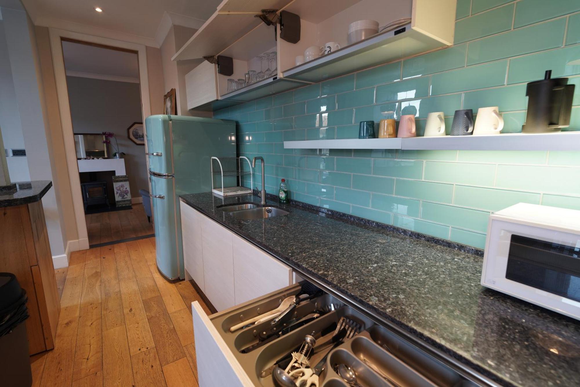 Spacious 2 Bed Apt Next To Royal Mile & Waverley 爱丁堡 外观 照片